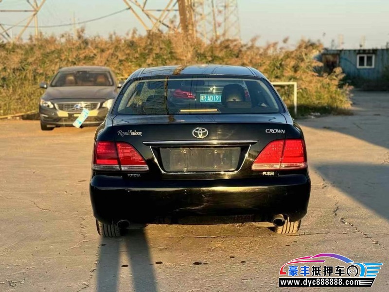06年丰田皇冠轿车抵押车出售