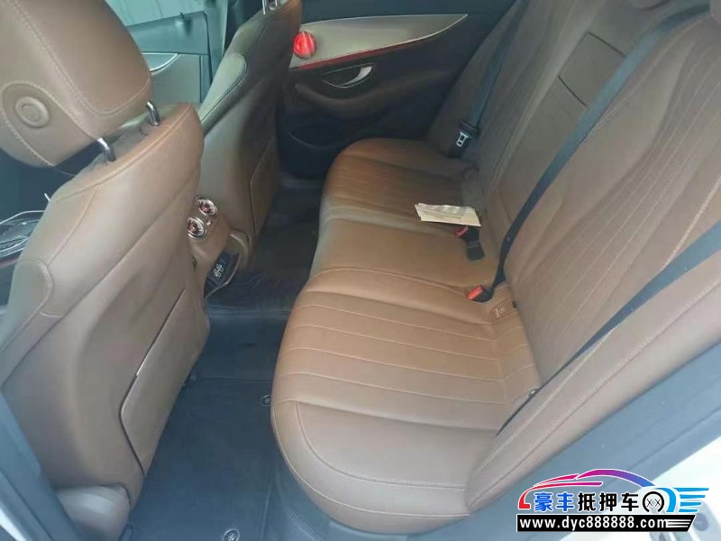 20年奔驰E轿车抵押车出售