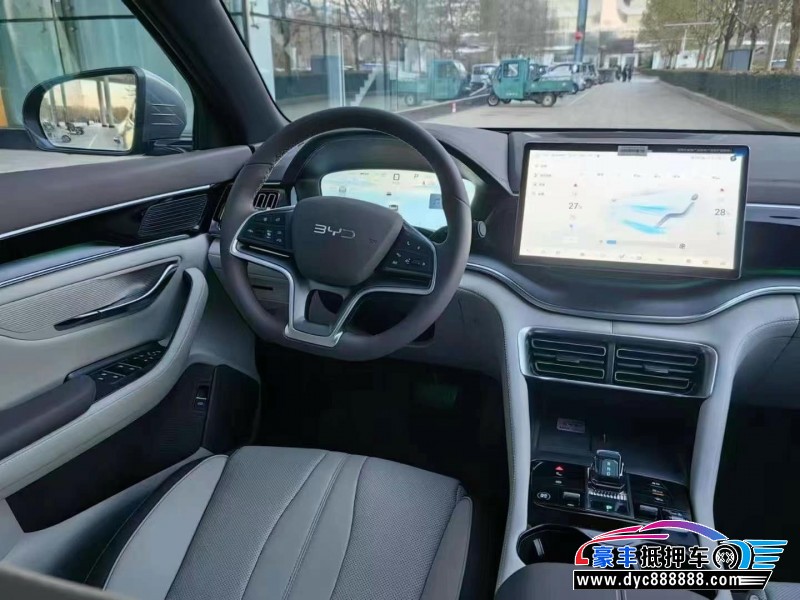 24年比亚迪宋轿车抵押车出售