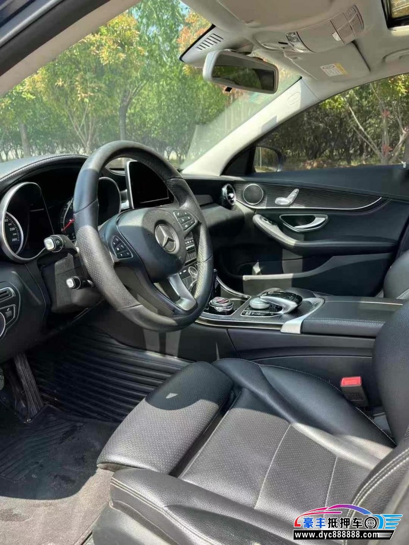 17年奔驰C轿车抵押车出售