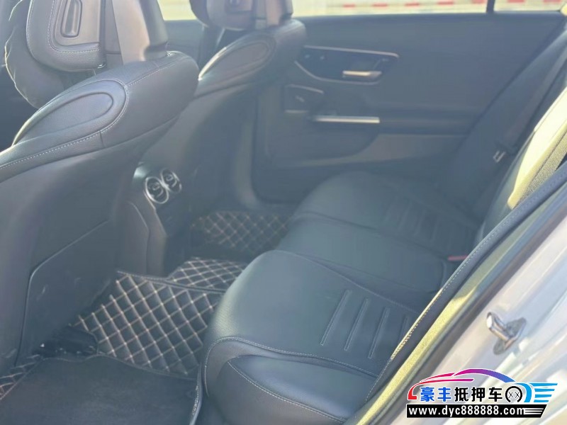 23年奔驰C轿车抵押车出售