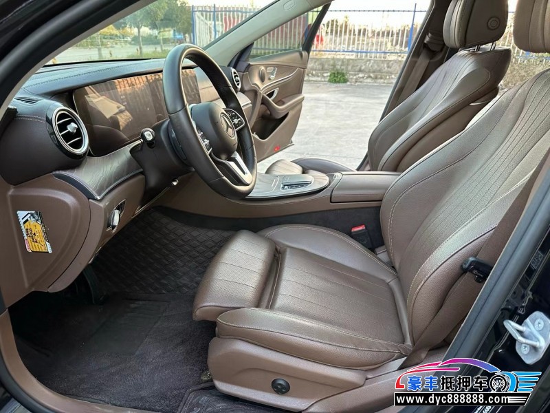 19年奔驰E轿车抵押车出售