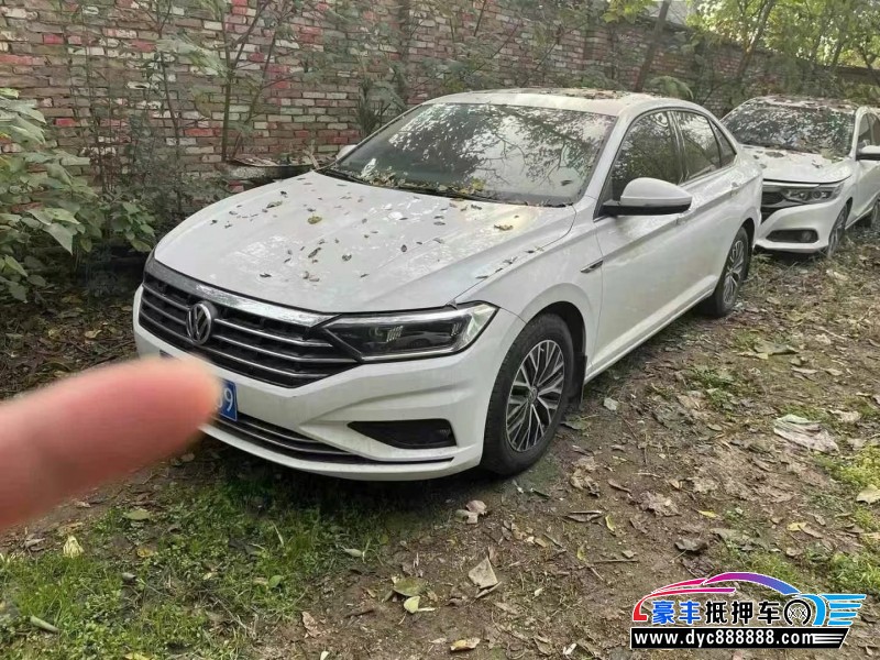 20年大众速腾轿车抵押车出售