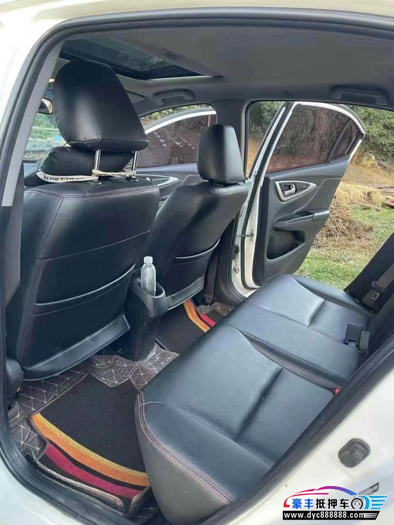 15年本田凌派轿车抵押车出售