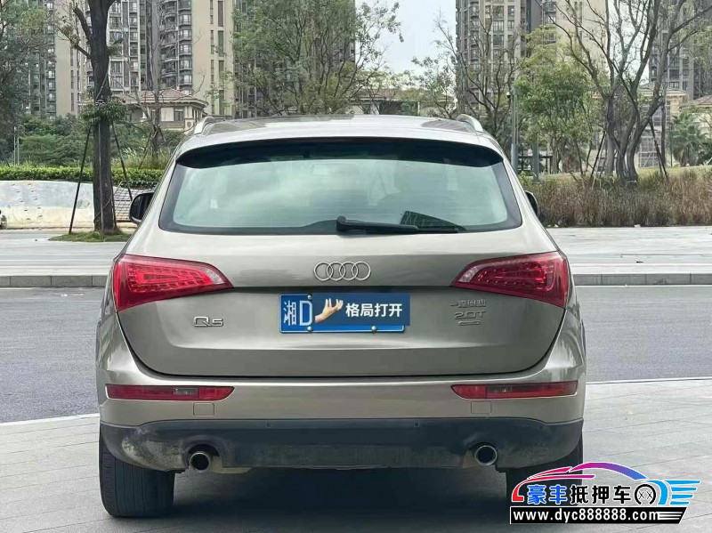 13年奥迪Q5轿车抵押车出售