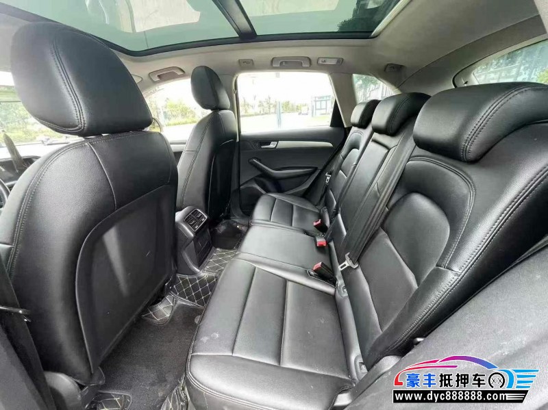 13年奥迪Q5轿车抵押车出售