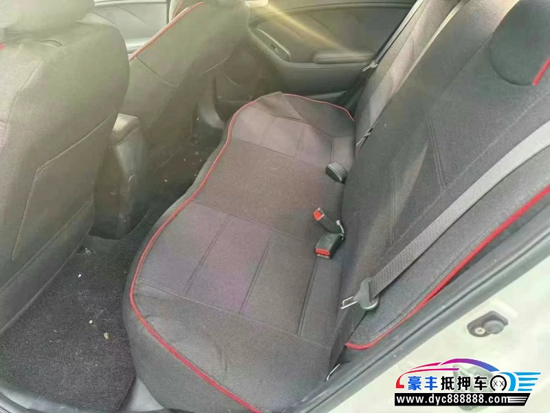 18年起亚K3轿车抵押车出售