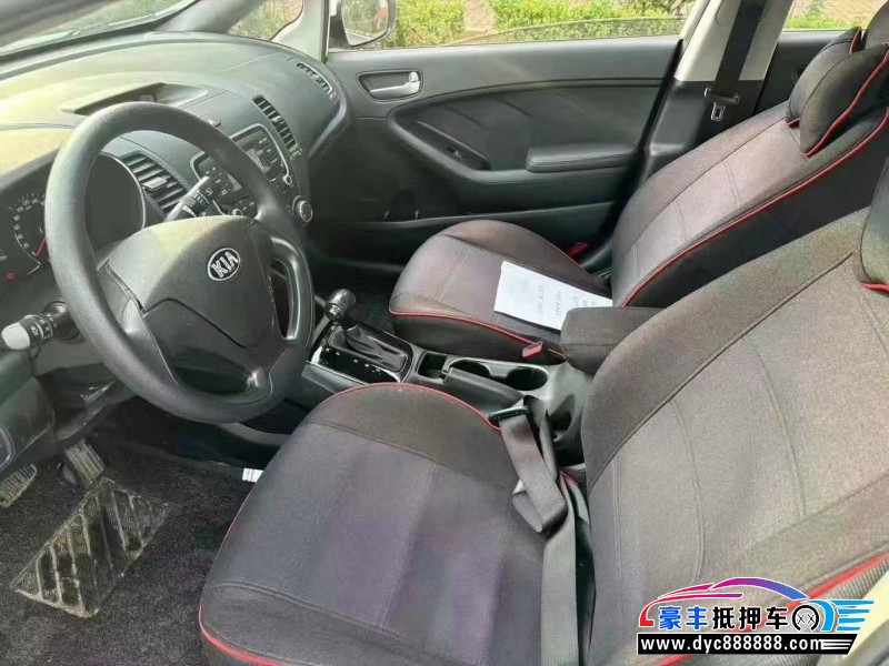 18年起亚K3轿车抵押车出售