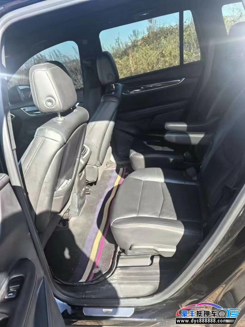 19年凯迪拉克xt6轿车抵押车出售