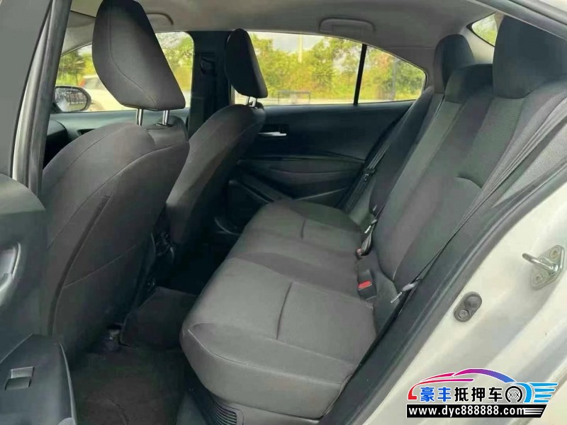 23年丰田雷凌轿车抵押车出售