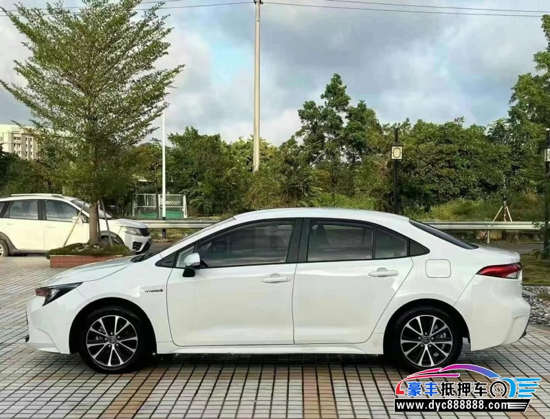 23年丰田雷凌轿车抵押车出售