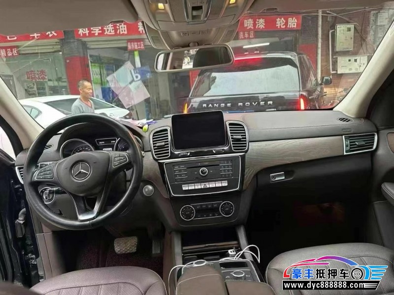 18年奔驰GLE轿车抵押车出售