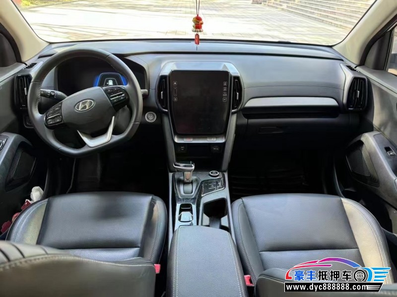 22年现代ix35轿车抵押车出售