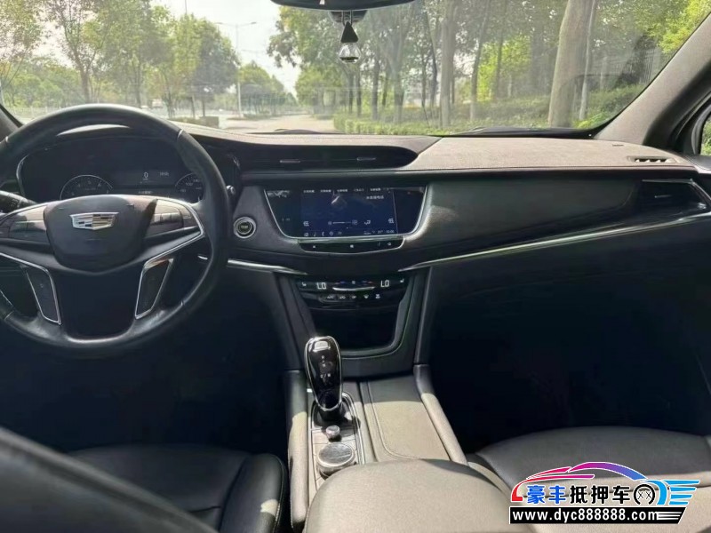 21年凯迪拉克XT5轿车抵押车出售