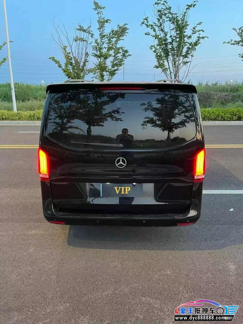20年奔驰威霆MPV抵押车出售