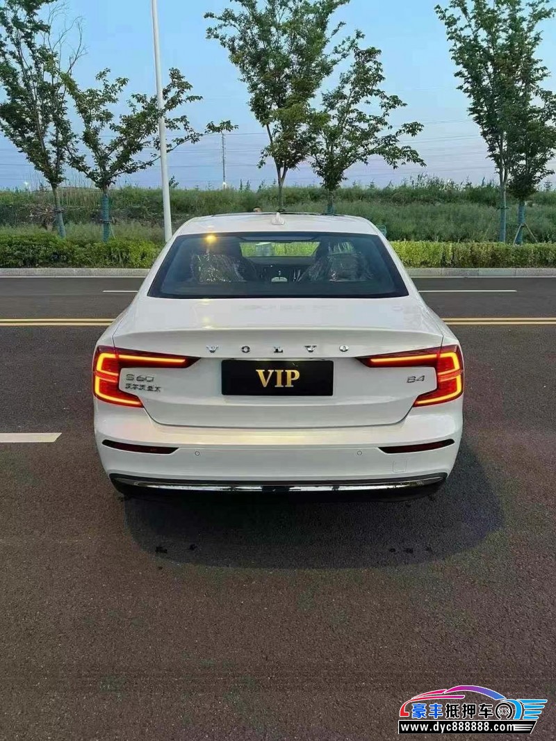23年沃尔沃S60轿车抵押车出售