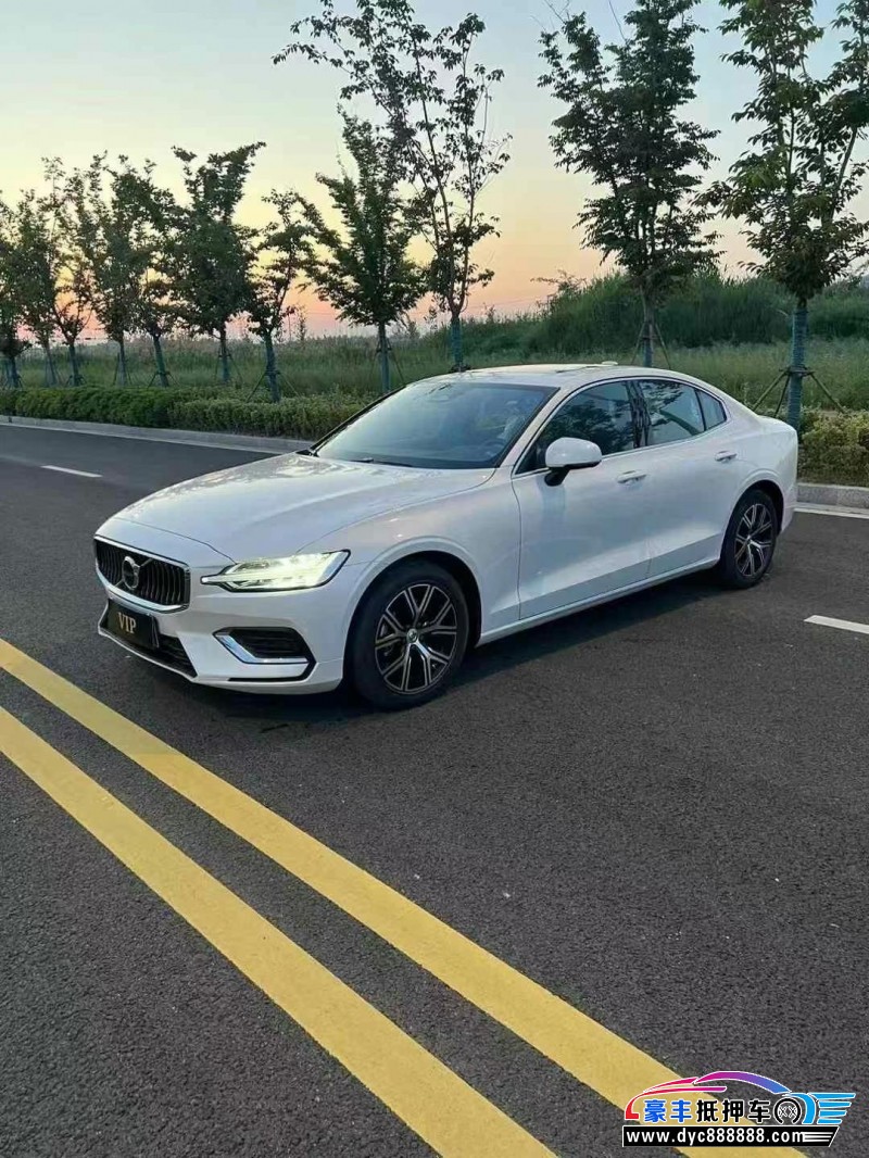 23年沃尔沃S60轿车抵押车出售