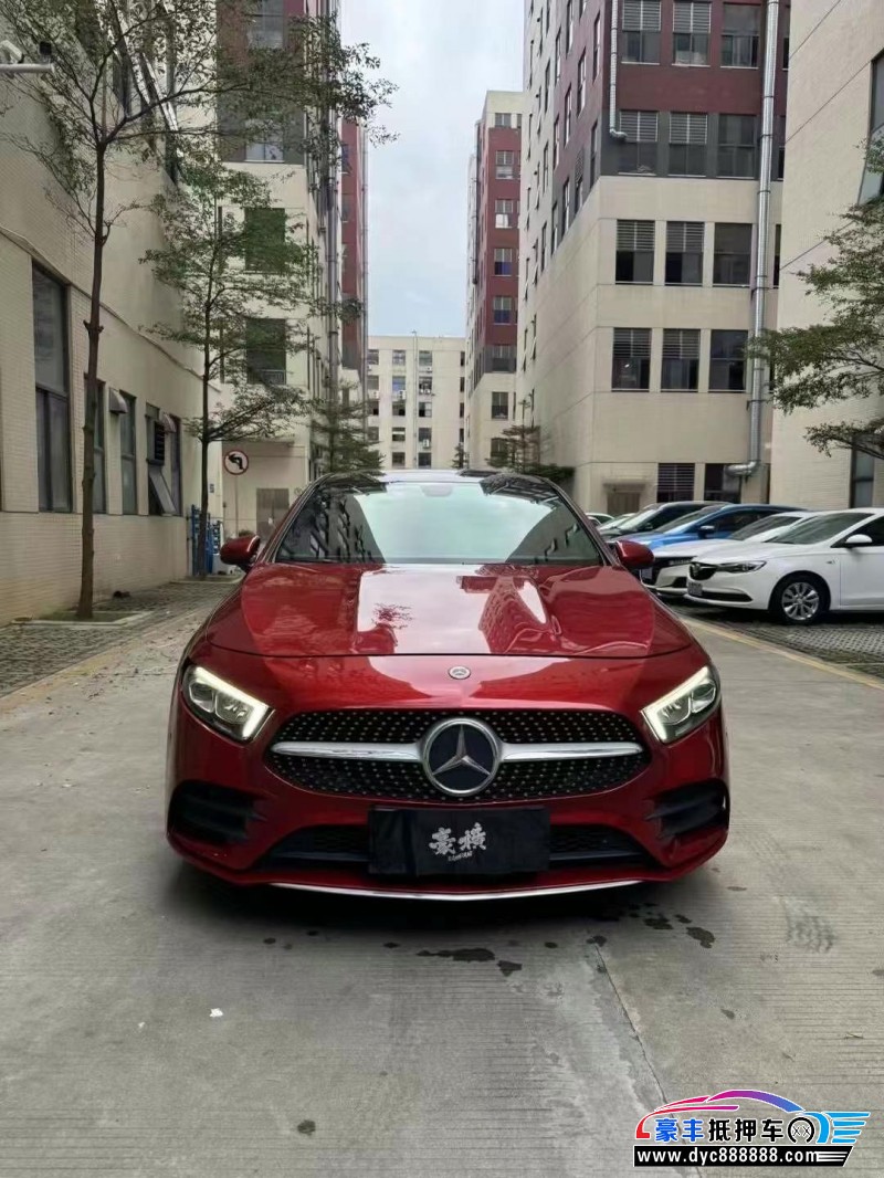 20年奔驰A轿车抵押车出售