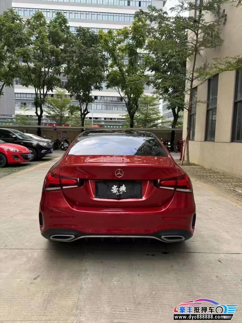 20年奔驰A轿车抵押车出售