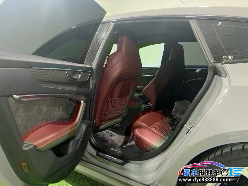 21年奥迪S7轿车抵押车出售