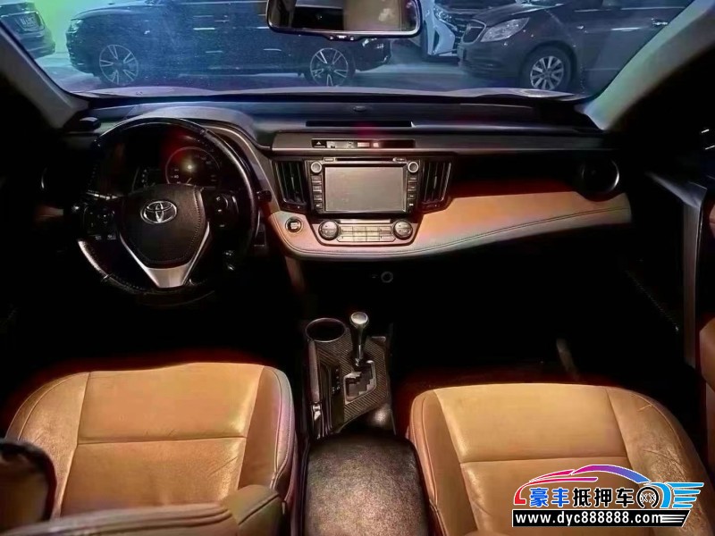 14年丰田RAV4轿车抵押车出售