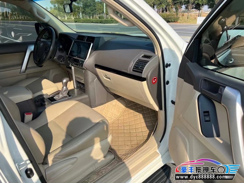 18年丰田普拉多（霸道）轿车抵押车出售