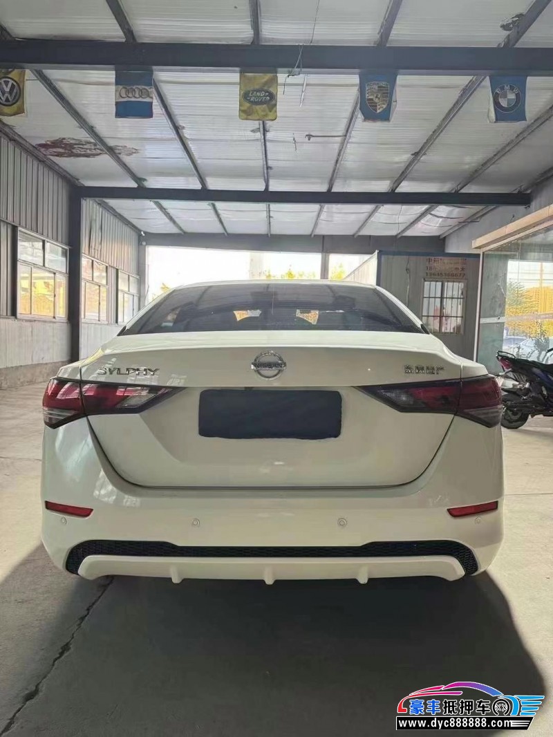 21年日产轩逸轿车抵押车出售