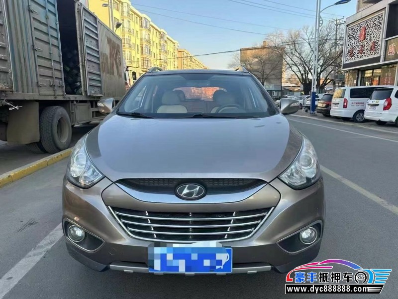 11年现代ix35轿车抵押车出售