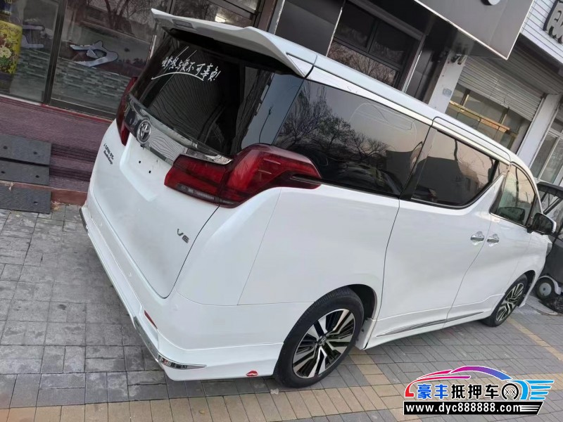 17年丰田埃尔法轿车抵押车出售