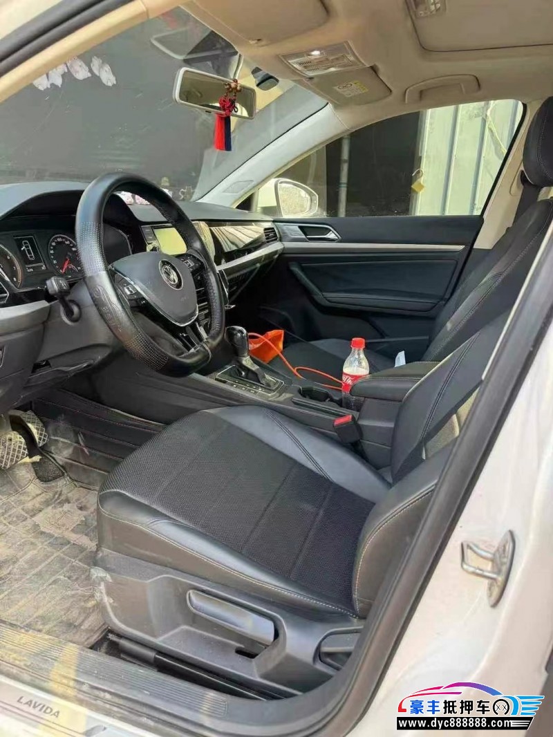 19年大众朗逸轿车抵押车出售