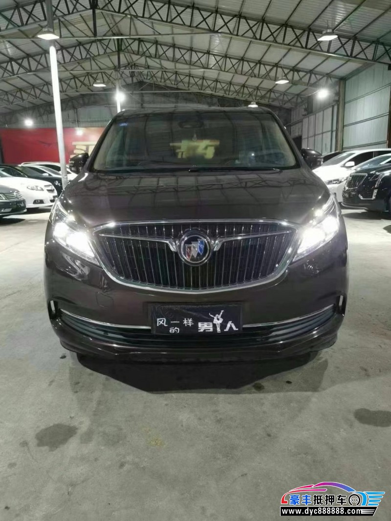 17年别克GL8轿车抵押车出售