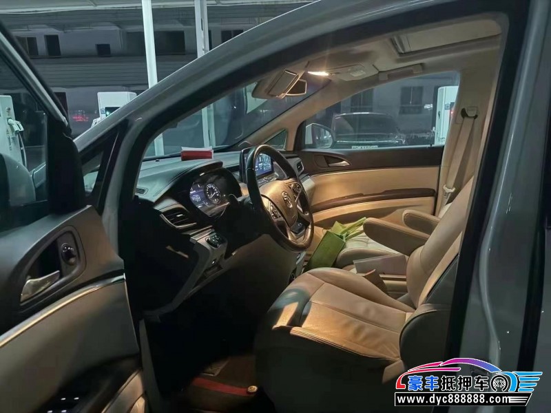 21年别克GL8轿车抵押车出售