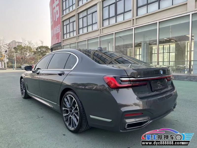 20年宝马7系轿车抵押车出售