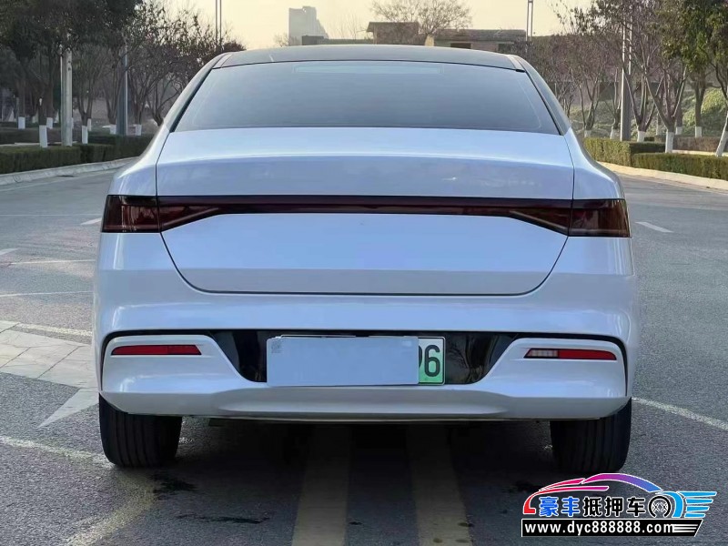 23年比亚迪秦轿车抵押车出售