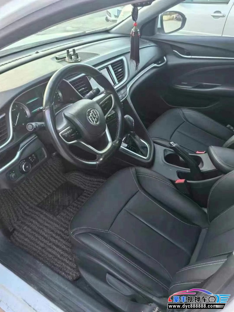 20年别克英朗轿车抵押车出售