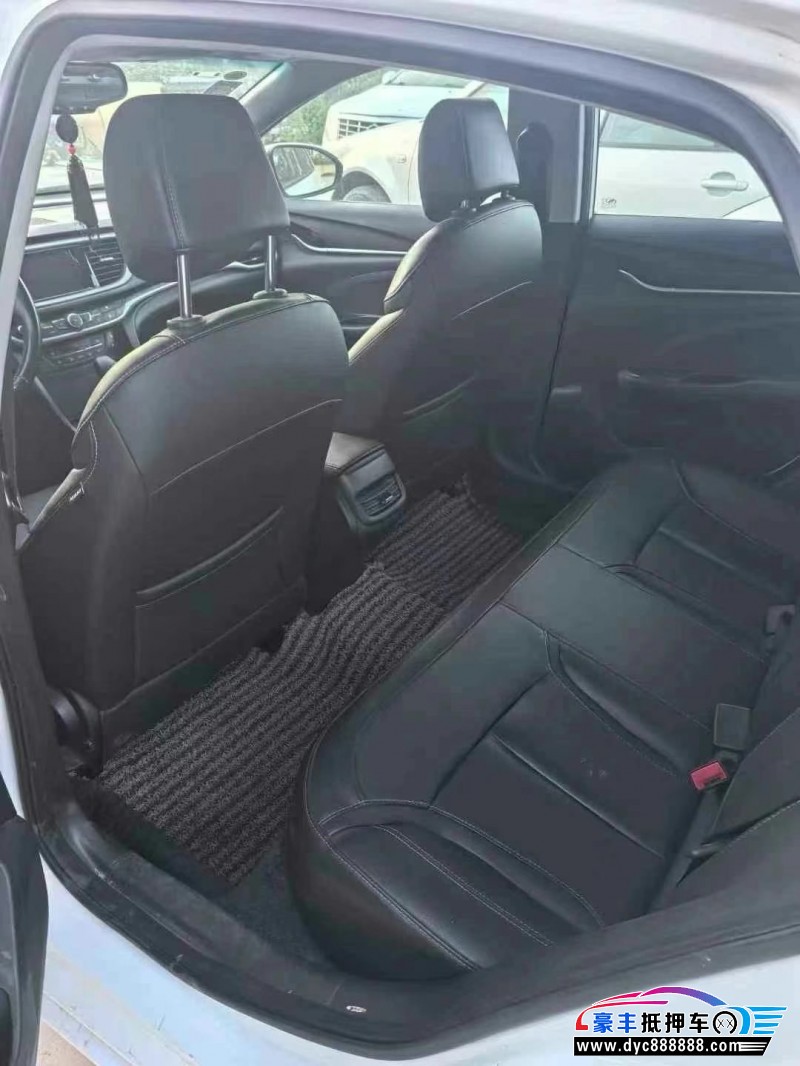 20年别克英朗轿车抵押车出售