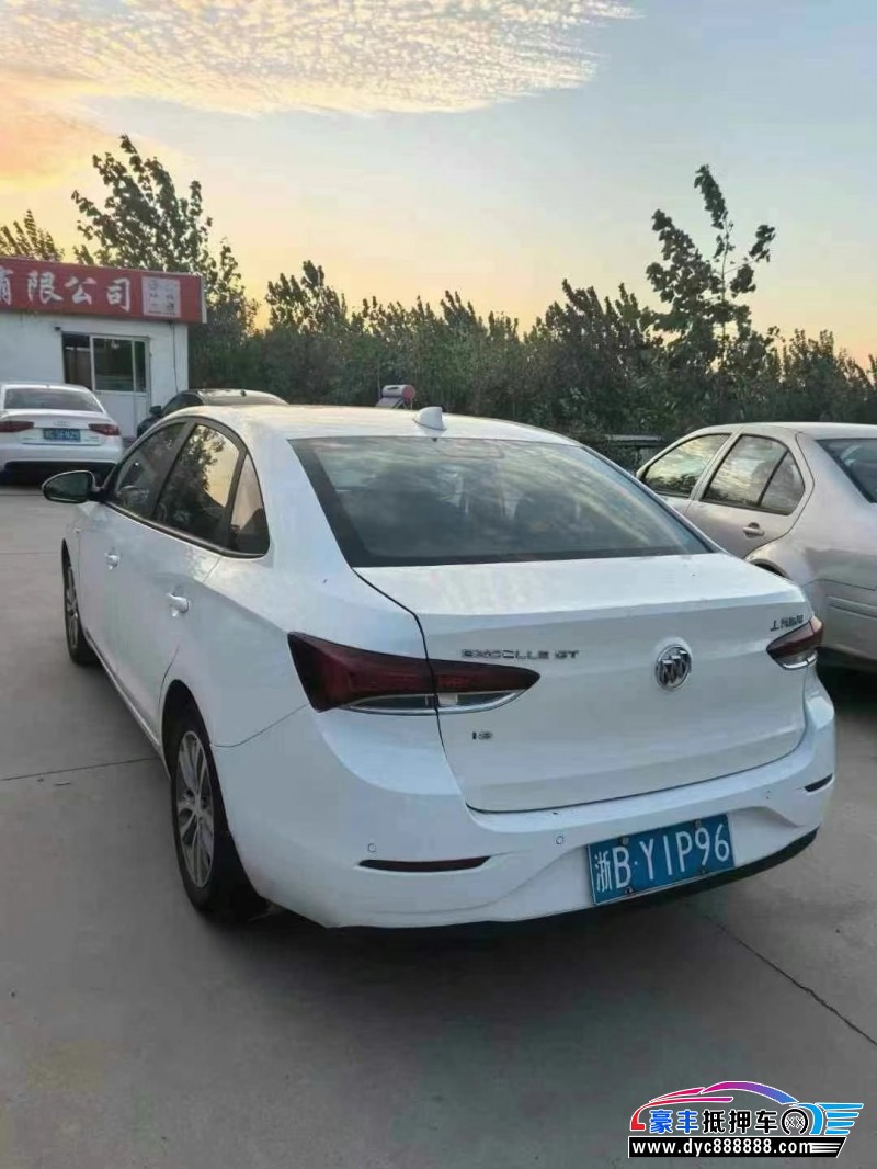 20年别克英朗轿车抵押车出售