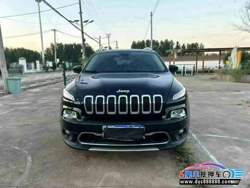 抵押车出售18年Jeep自由光轿车