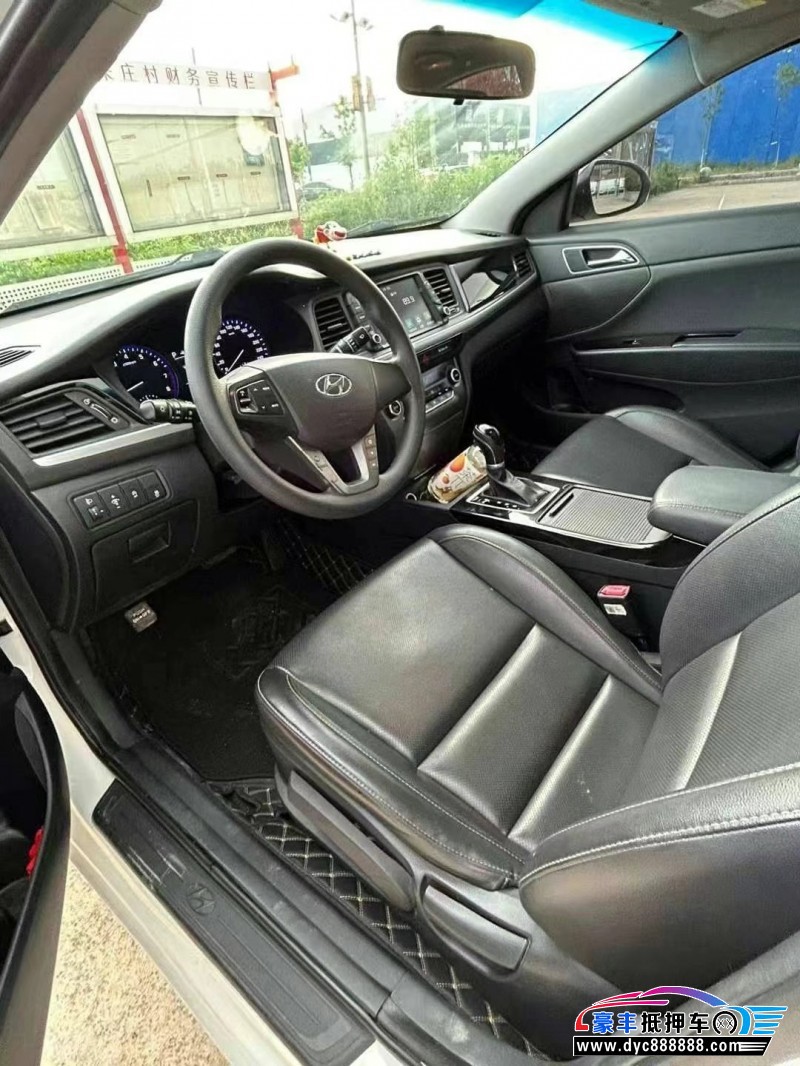 18年现代名图轿车抵押车出售