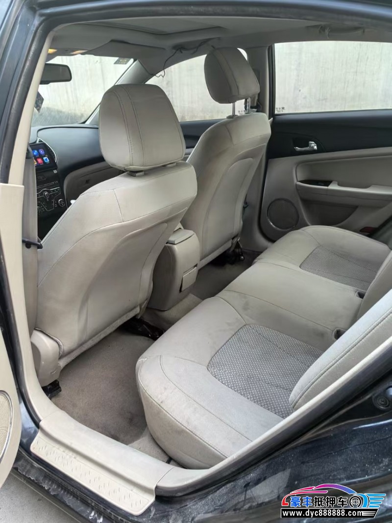 17年奔腾B50轿车抵押车出售