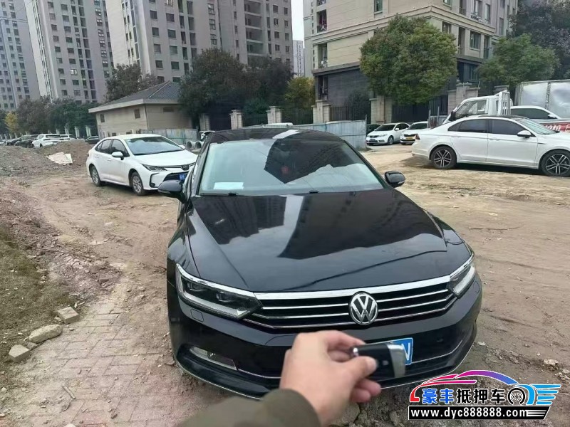 18年大众迈腾轿车抵押车出售