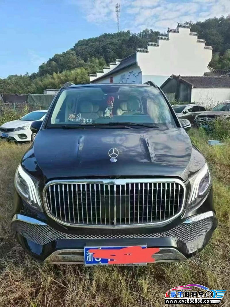 23年奔驰威霆轿车抵押车出售