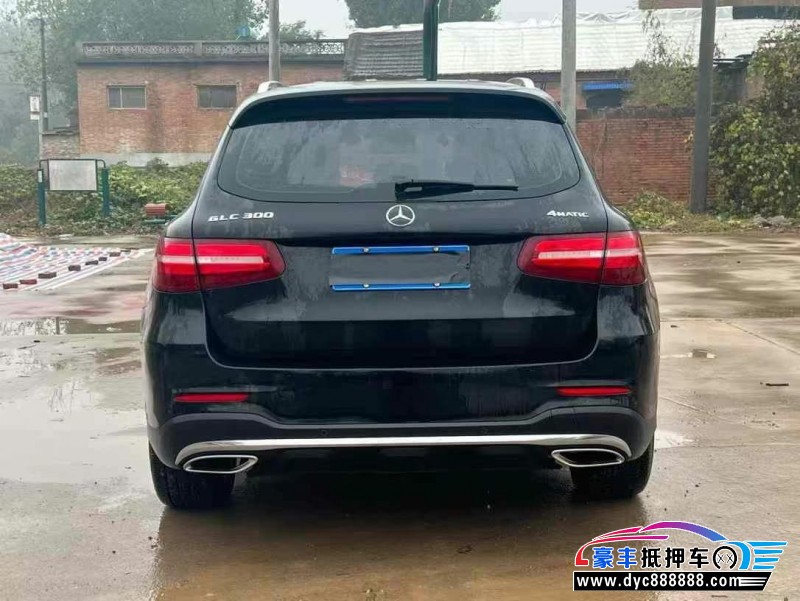 18年奔驰GLC轿车抵押车出售