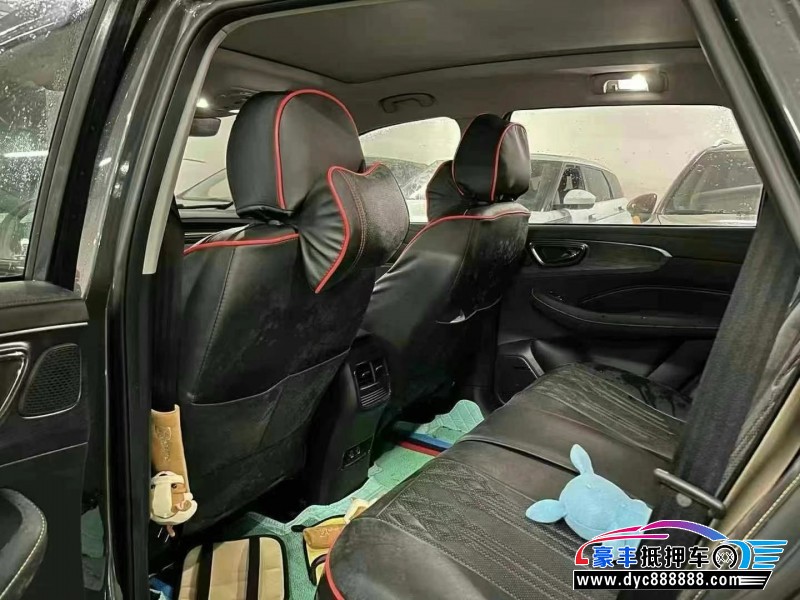 22年荣威RX5轿车抵押车出售