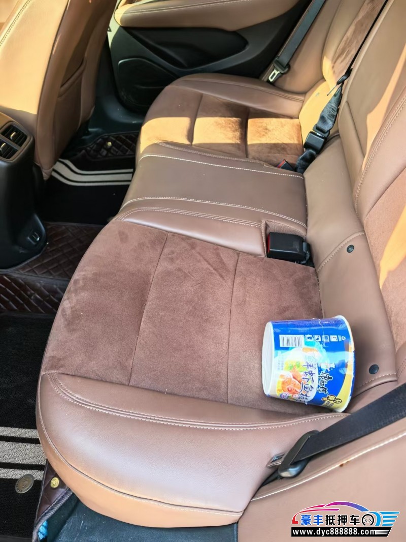 19年别克君威轿车抵押车出售