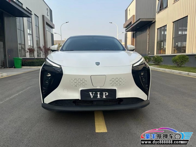 24年东风雷霆轿车抵押车出售