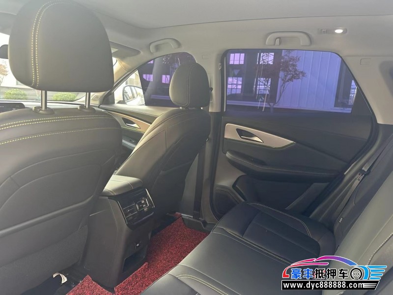 24年东风雷霆轿车抵押车出售