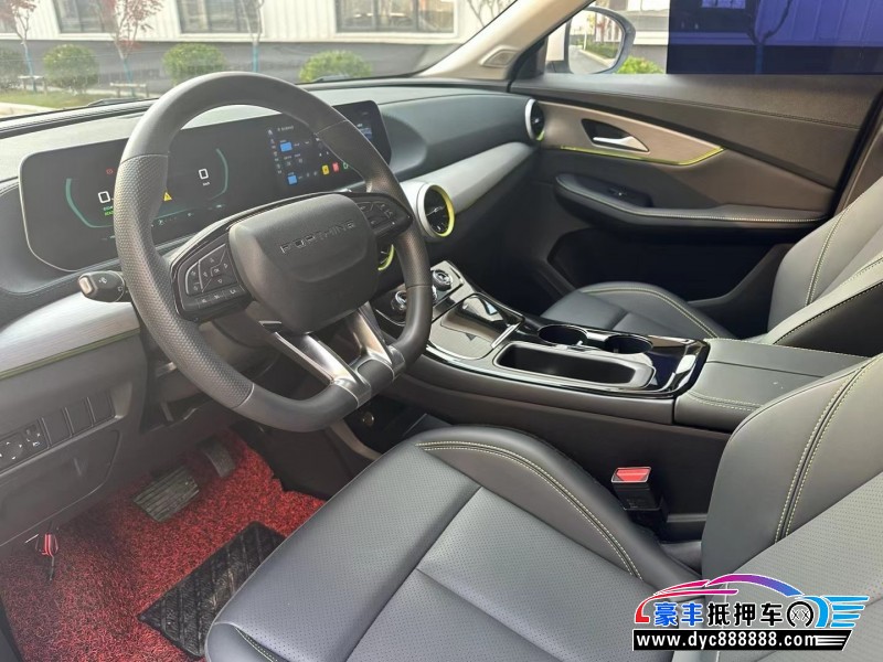 24年东风雷霆轿车抵押车出售