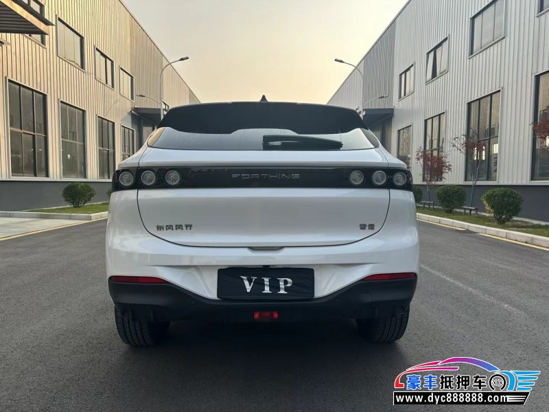 24年东风雷霆轿车抵押车出售