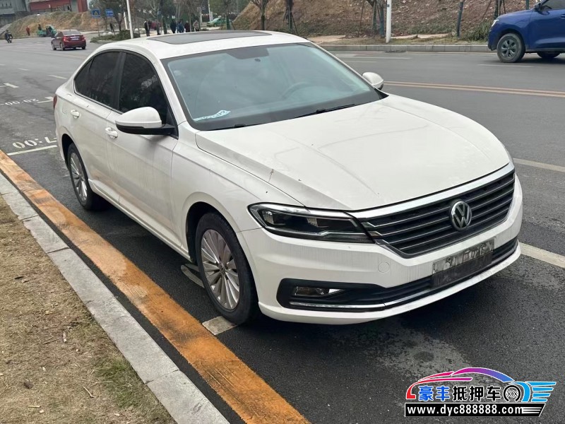 18年大众朗逸轿车抵押车出售